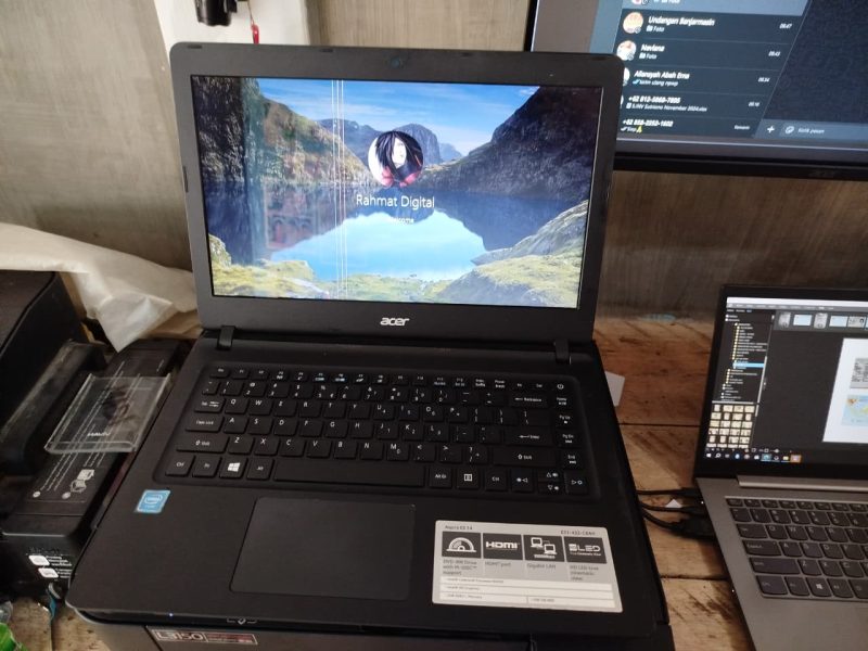 Service Laptop Ringan